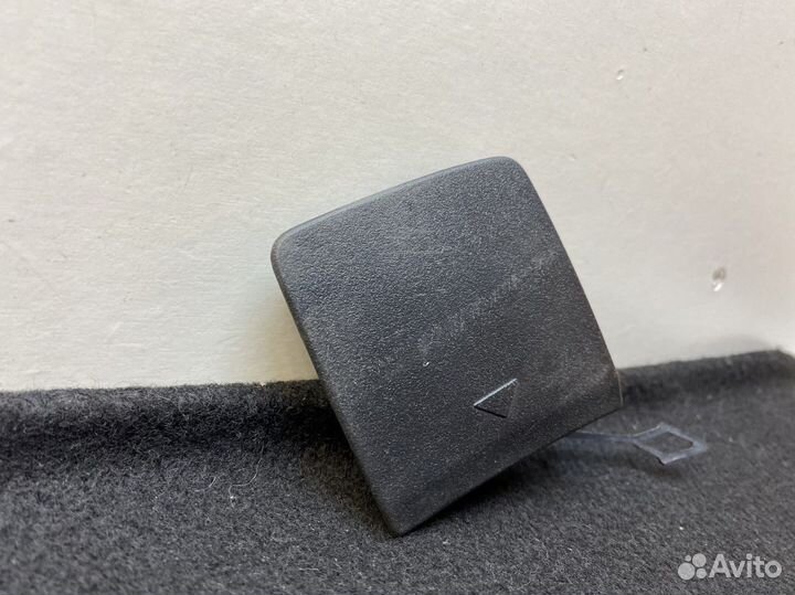 Заглушка буксировочного крюка Bmw X1 F48 2014+