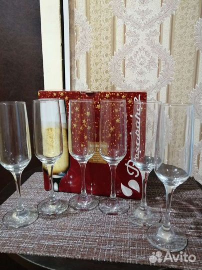 Набор бокалов для шампанского и вина новый