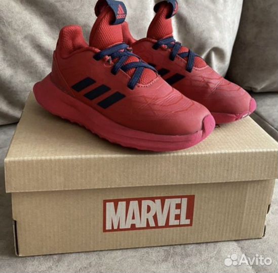 Кроссовки adidas оригинал