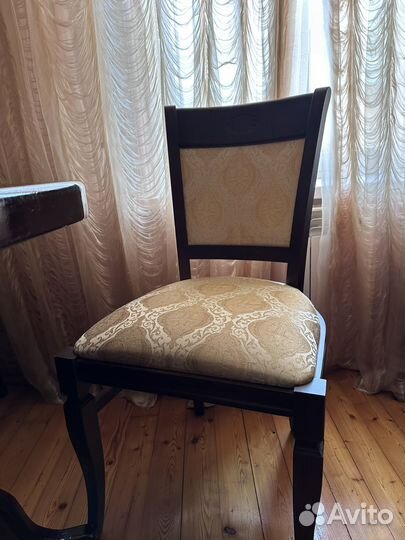 Стол и 6 стульев