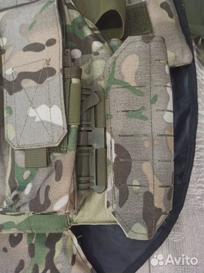 Бронежилет в полном комплек