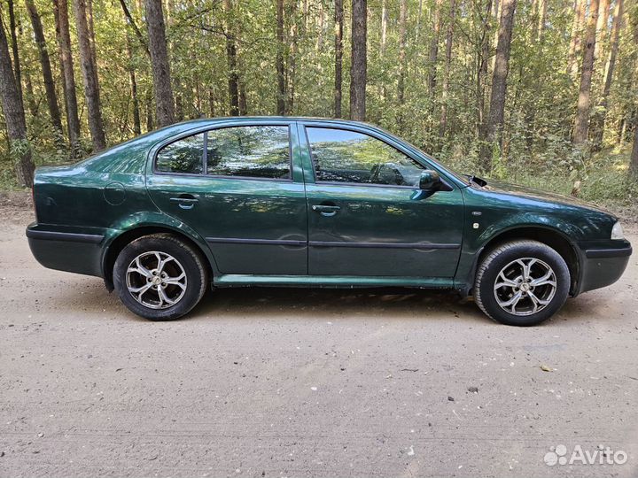 Skoda Octavia 1.6 МТ, 2001, 279 000 км