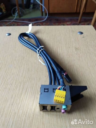 Fujitsu Esprimo, USB / аудио / коммутатор / ввод-в