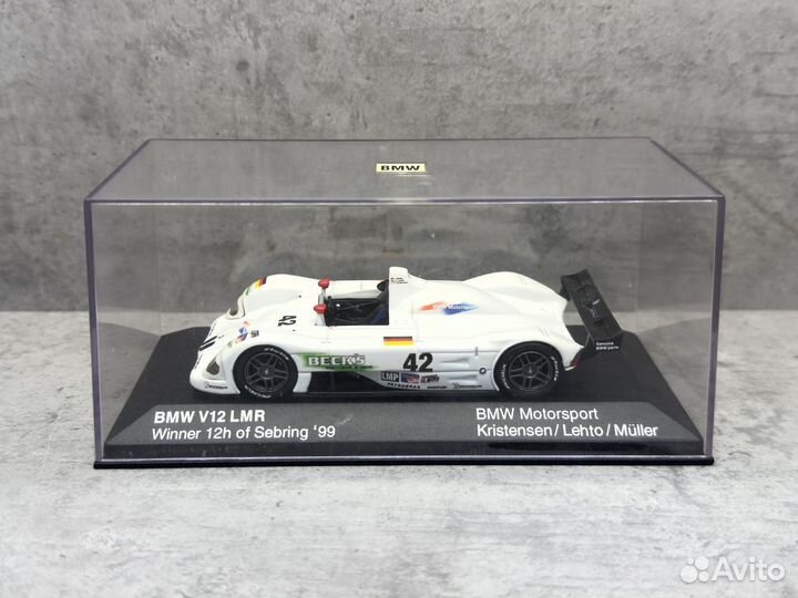 Модель автомобиля BMW V12 LMR 1:43 Minichamps