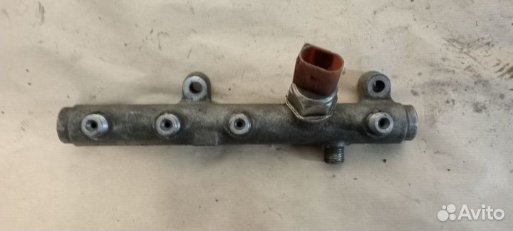 Рейка топливная (рампа) Таурег Туарег 3.0D