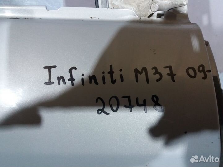Инфинити M37 2009- Дверь правая задняя 20748