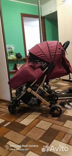 Прогулочная коляска новая