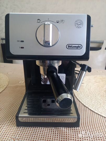 Кофеварка рожковая delonghi