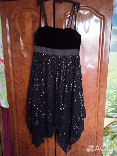 Вечернее платье