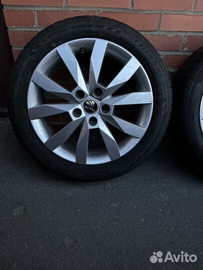Комплект летних колес R17 на Skoda Octavia A7