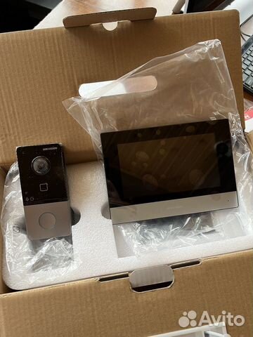 Комплект видеодомофона Hikvision DS-kis603