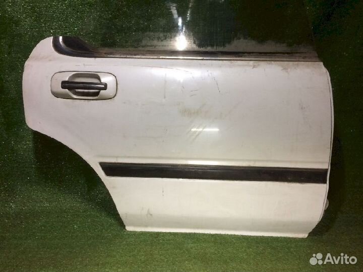 Дверь задняя правая Honda Vigor CB5 CC2 сс3 Белая