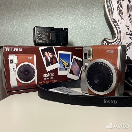 Fujifilm Instax Mini 90 + картридж