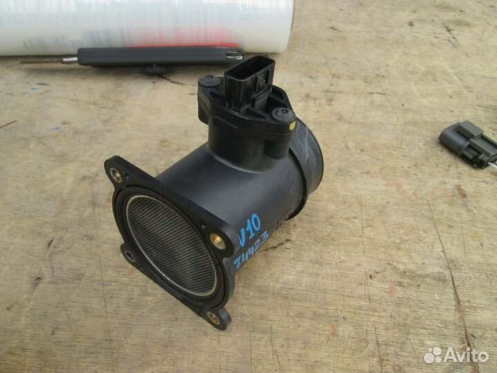Датчик расхода воздуха Nissan Tino V10 QG18DE