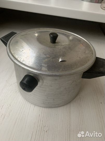 Кастрюля для кипячения молока