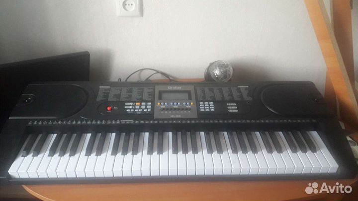 Синтезатор