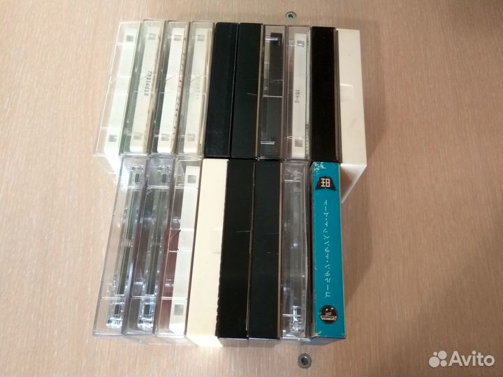 Фирменные студийные аудиокассеты 18 штук
