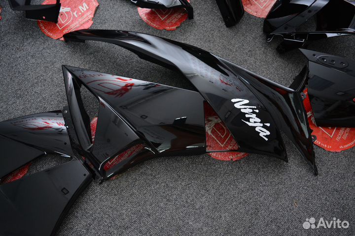 Kawasaki zx6r 09-12 09 10 11 12 пластик в наличии