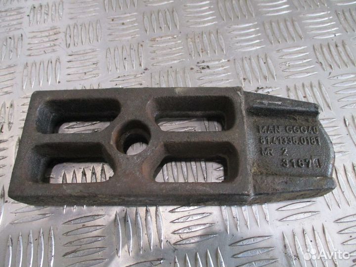 Проставка рессоры MAN 81413360181