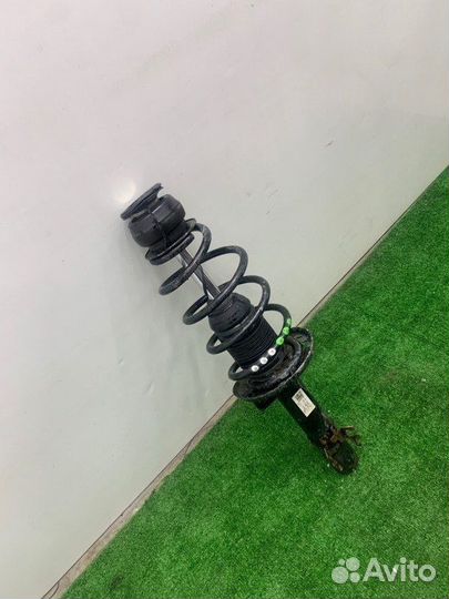 Стойка амортизатора Skoda Rapid седан cwva 1.6