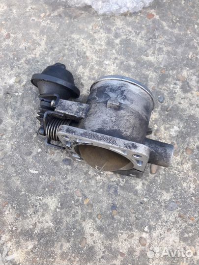 Дроссельная заслонка на Hyundai Starex. Б/у. 1шт