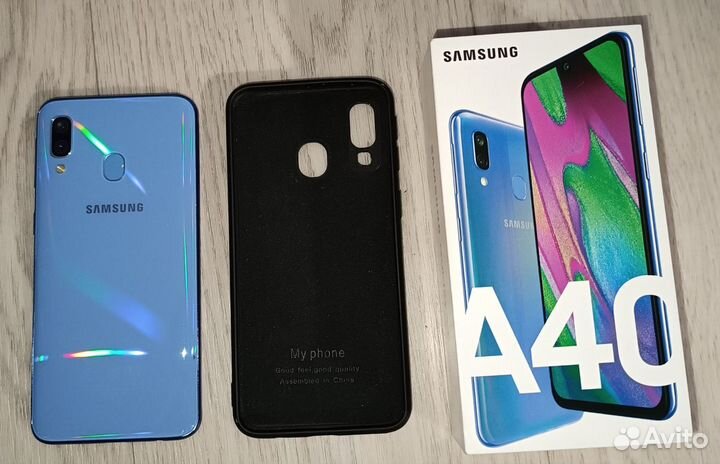 Samsung Galaxy A40, 4/64 ГБ