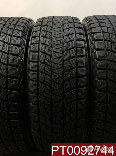 Bridgestone Blizzak DM-V1 235/65 R17 110
