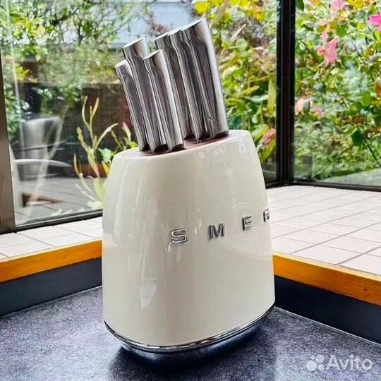 Набор кухонных ножей Smeg