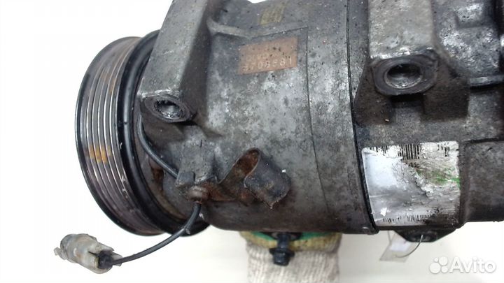 Компрессор кондиционера Volvo XC90, 2006