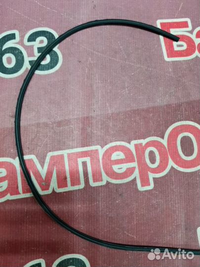 Уплотнитель лобового стекла Toyota Corolla