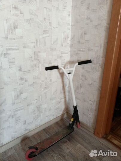 Трюковой самокат