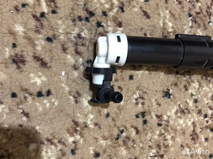 Форсунка омывателя фар правая mazda 3 bl