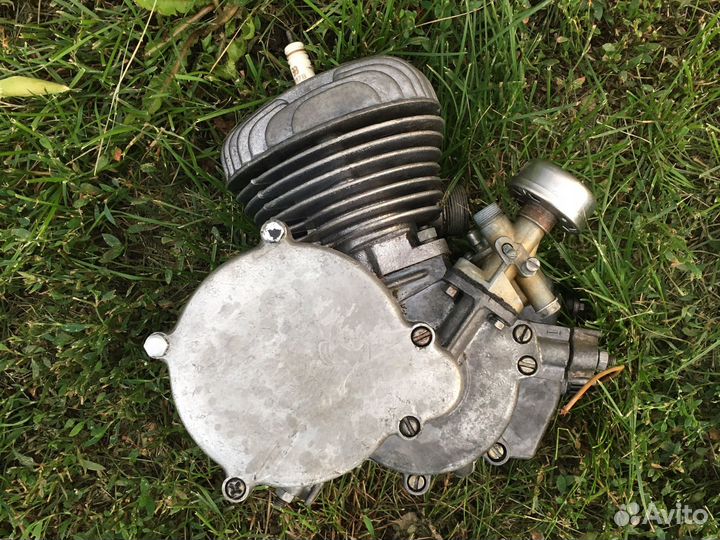 Двигатель д6