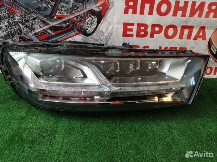 Фара передняя правая Audi Q7 4MB