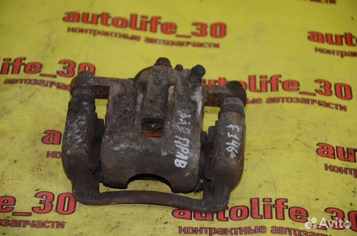 Суппорт тормозной задний правый Kia Soul