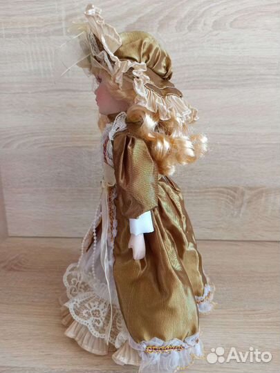 Коллекционная кукла керамическая новая