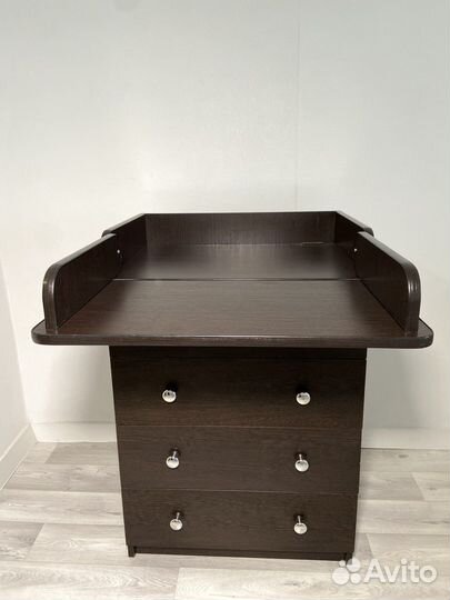 Пеленальный стол комод