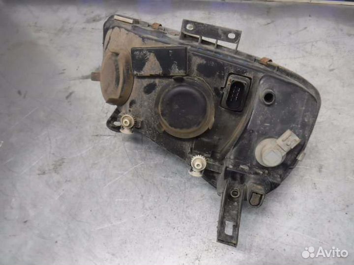 Фара передняя левая Лада Калина 11194 2008