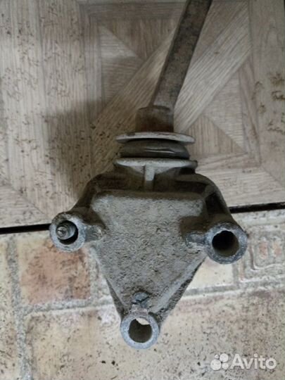 Рычаг правый Ваз 2114