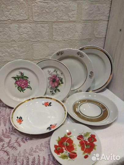 Тарелки, вазочка