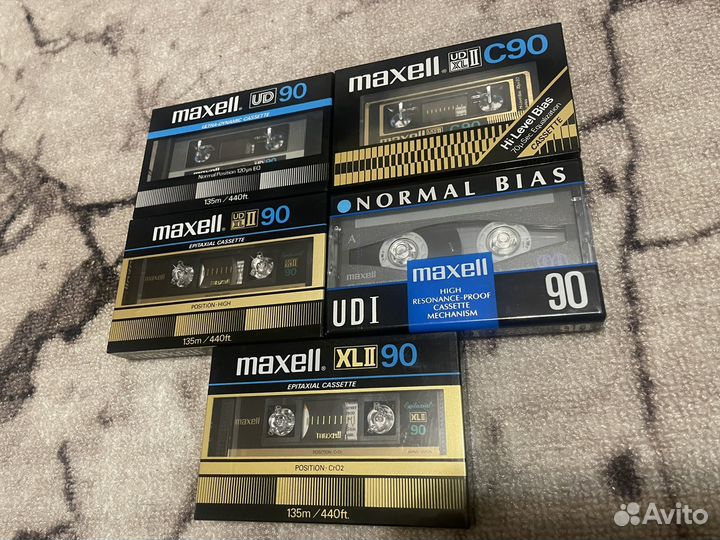 Аудиокассеты maxell и sony