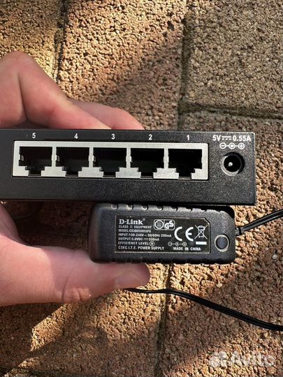 Коммутатор D-Link DES-1005D