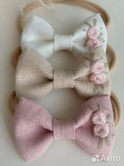 Бантики с вышивкой