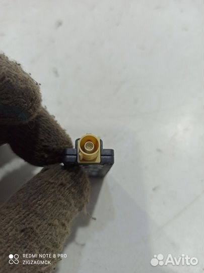 Антенна (Audi Q8)