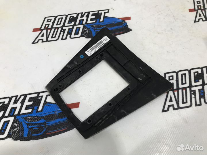 Накладка кулисы АКПП Cadillac STS 25770219