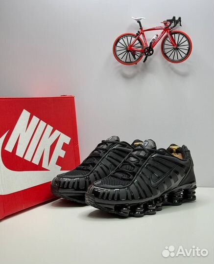 Мужские кроссовки Nike Shox