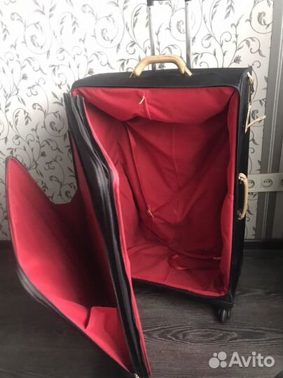 Чемодан на колесах большой xl б/у размер 53\83