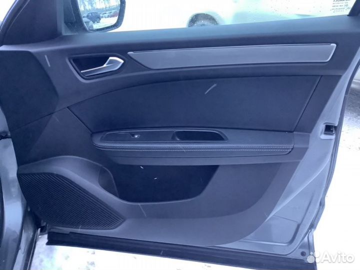 Обшивка двери передняя правая Renault Arkana