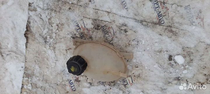 Расширительный бачок Renault Duster 2017