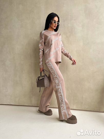 Бомбический костюм двойка в крутом исполнении